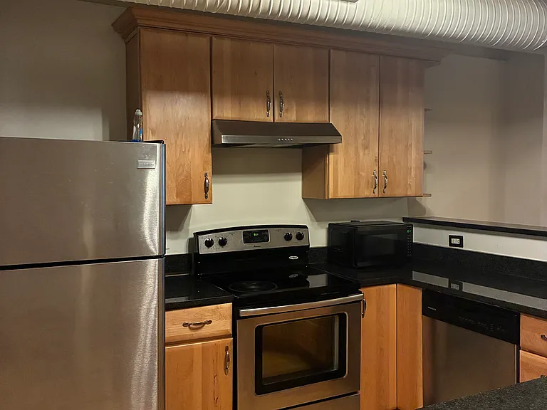 2105 N Charles St #1 — Photo 4