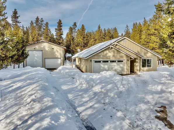 16044 Del Pino Dr, La Pine, OR 97739