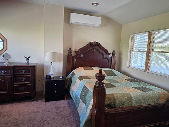 4th image of 2412 S Eads St #3