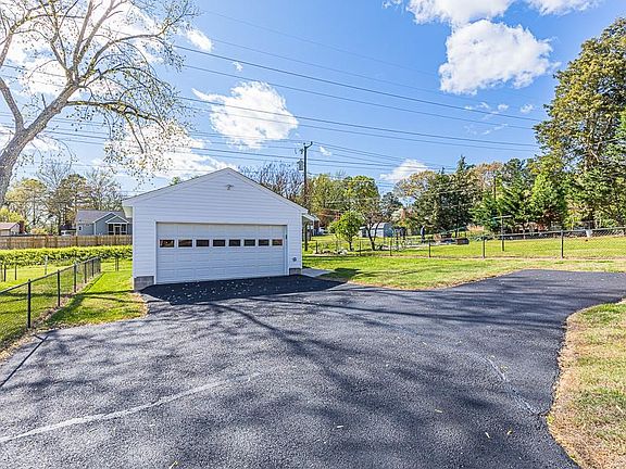 5th image of 7418 Landsworth Ave