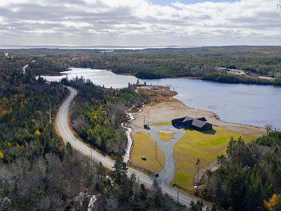 4th image of 5121 Clam Harbour Rd
