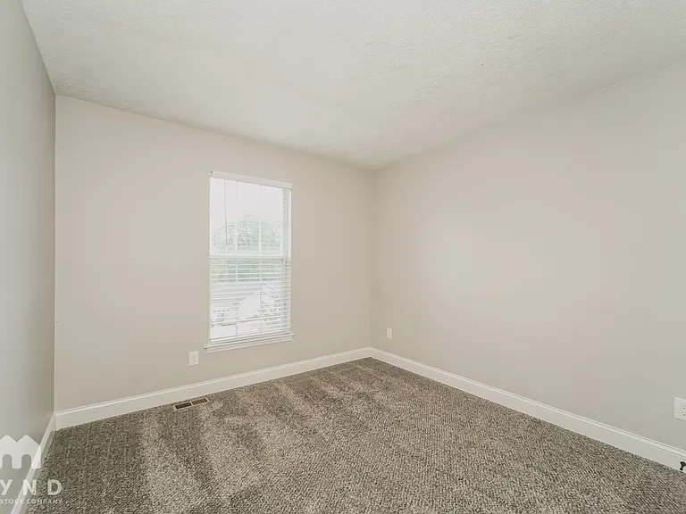 9315 Haywain Ct — Photo 11
