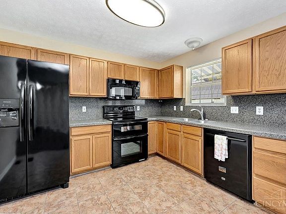 3rd image of 5227 Woodtop Dr