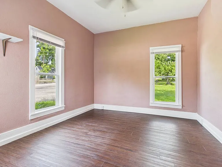 309 Broad St — Photo 12