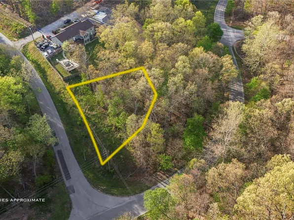 11 W Elvendon Dr #11, Bella Vista, AR 72715