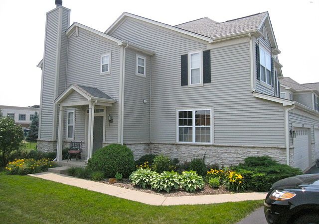 1st image of 353 Robin Glen Ln