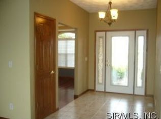 4160 Laurel Oak Ln, Smithton, IL 62285