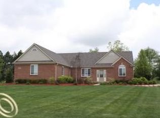 24339 Martindale Rd, South Lyon, MI 48178