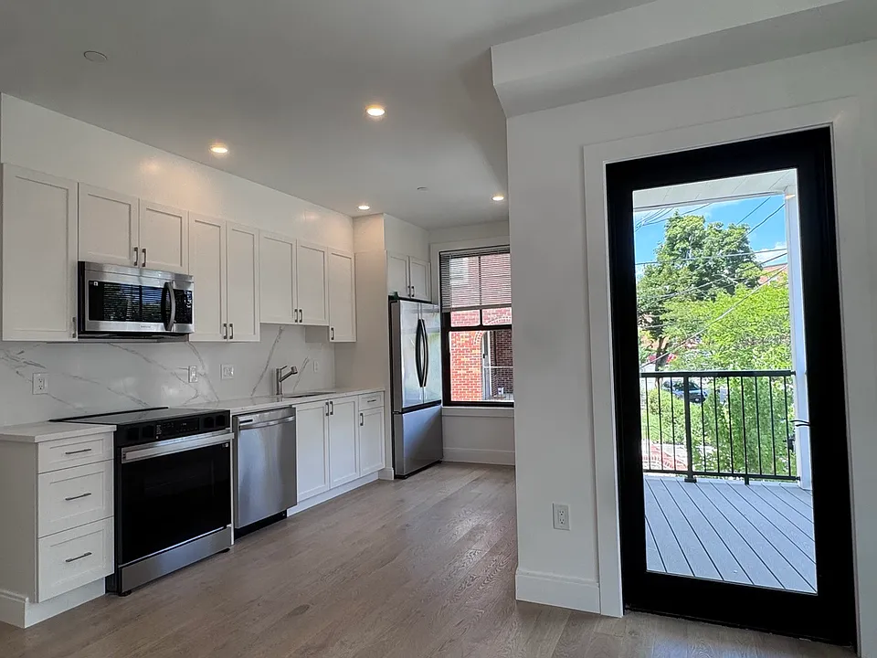 42 Colborne Rd #2