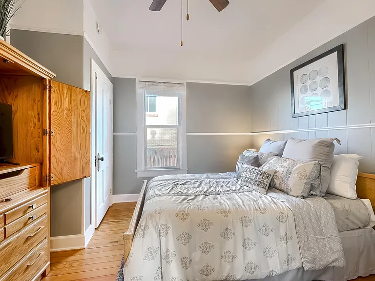 3039 S Bannock St — Photo 9