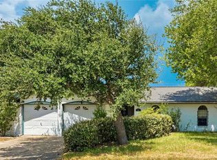 213 Blanco Dr, Portland, TX 78374