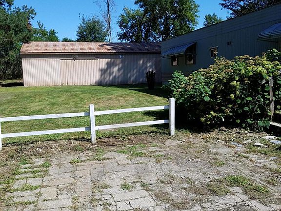 3rd image of 34382 40th Ave