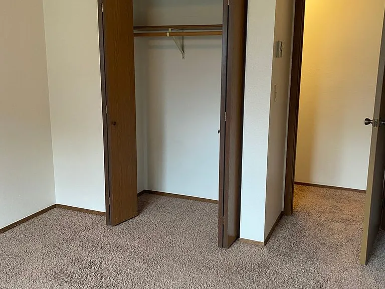 2626 Pacific Dr S — Photo 19