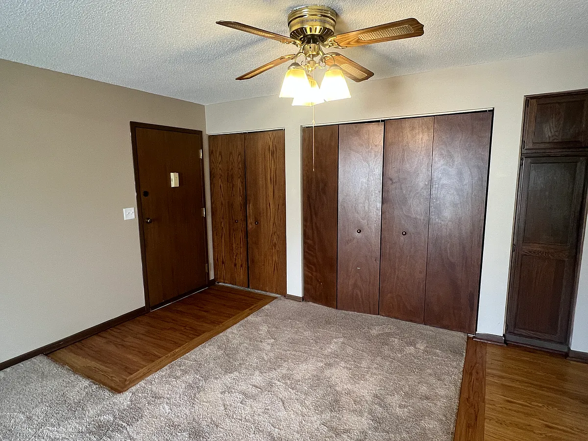 Building Photo - 2120 Valleyhigh Dr NW #C108