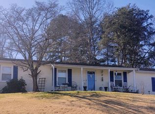 417 Crestfield Dr, Bristol, TN 37620