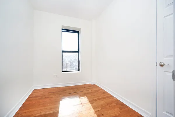 Rented by Compass | media 4