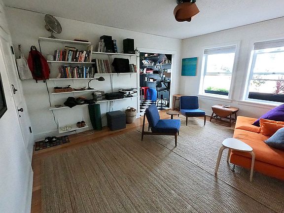 Into dining/ kitch/ office