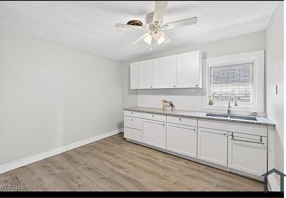 4th image of 2763 W 32nd St #2