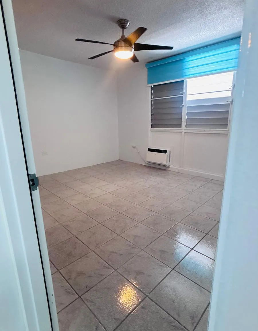 2 bed, $1,600 — Photo 4