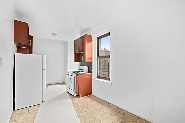 Rented by Keller Williams NYC | media 18