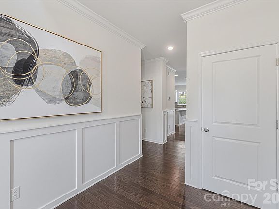 5th image of 1004 Hallmark Way
