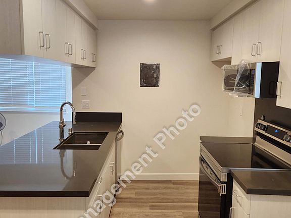 2nd image of 1671 Calle Diamonte