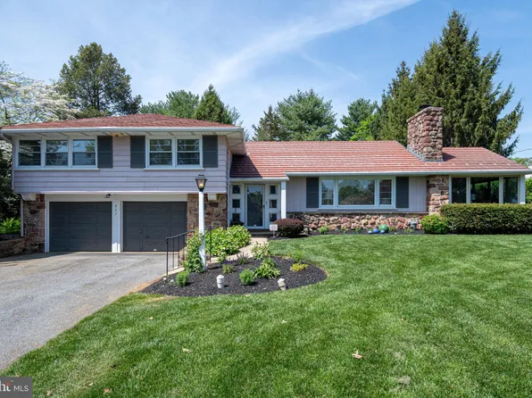 247 Murry Hill Dr, Lancaster, PA 17601