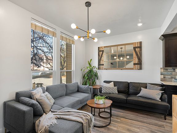 2nd image of 776 E Gables St