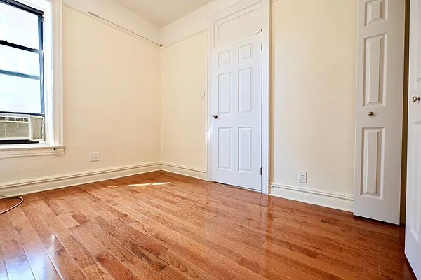 Rented by Keller Williams NYC | media 15