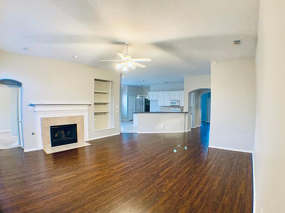 2nd image of 2515 Loch Haven Ct
