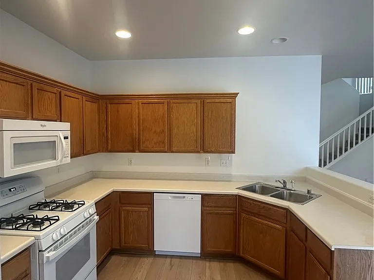 478 Painted Sage Ct — Photo 4