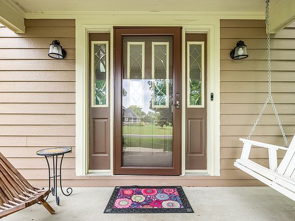 4th image of 2584 E Fairway Village Dr