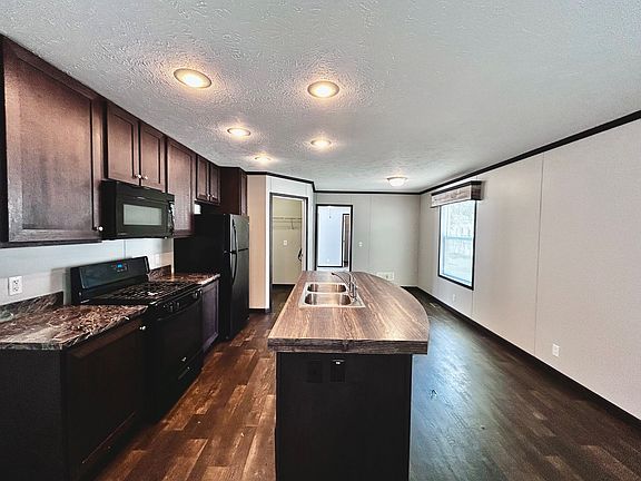 3rd image of 6543 E Hanna Ave #1a16