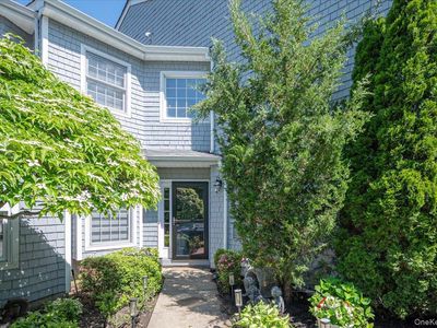 55 Lakebridge Drive S, Kings Park, NY, 11754