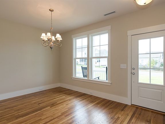 3rd image of 48 Owen Towne Rd