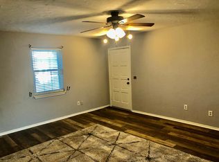 11323 N May Ave APT C, Oklahoma City, OK 73120