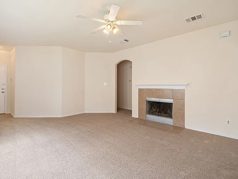 13205 Marie Ln — Photo 3