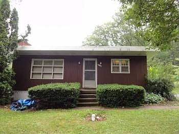 1st image of 1902 Fairwood Ln