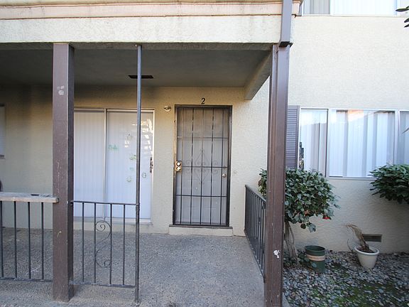 3rd image of 1414 Essex Way APT 2