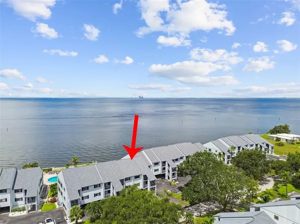 812 Bahia Del Sol Dr #B, Ruskin, FL 33570