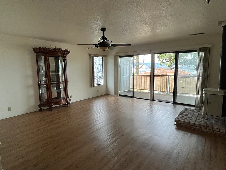 Living room.