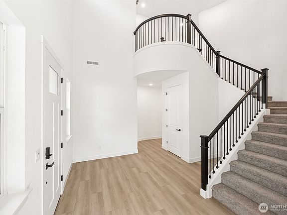 2nd image of 10603 134th Avenue NE #102