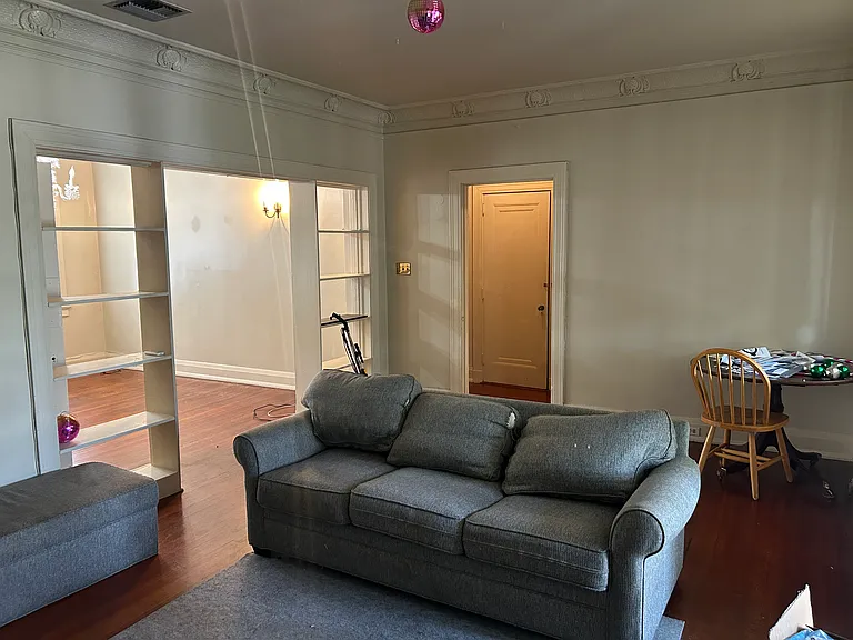 7422 Hampson St #7422 — Photo 4