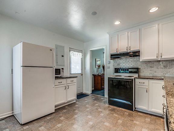 2nd image of 209 Garwood Dr