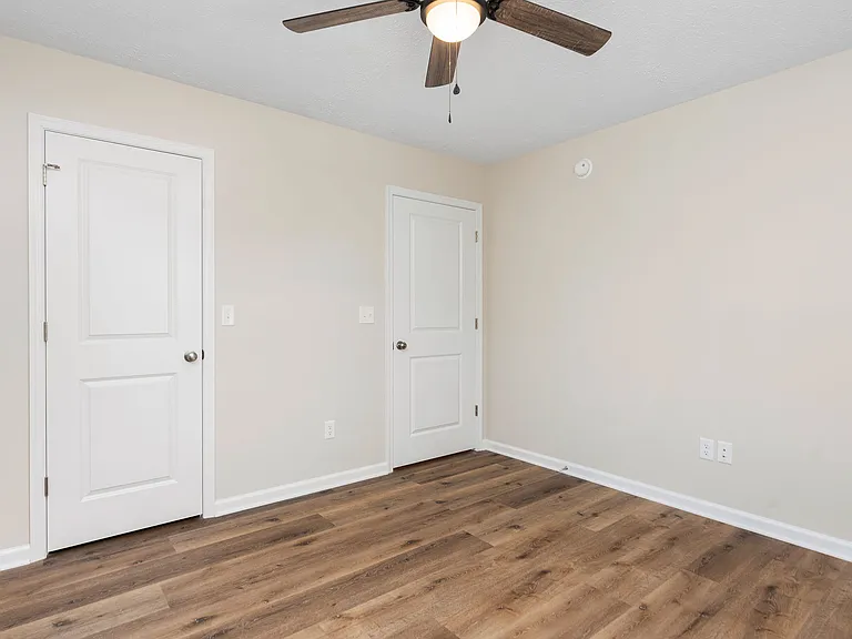 635 N Bayard Ave — Photo 13