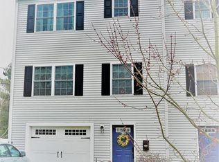 61 Hart St #C, Taunton, MA 02780