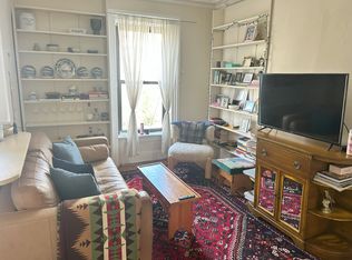 81A 3rd Pl #2, Brooklyn, NY 11231
