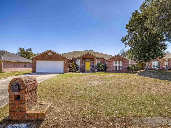 3081 Red Fern Rd, Cantonment, FL 32533