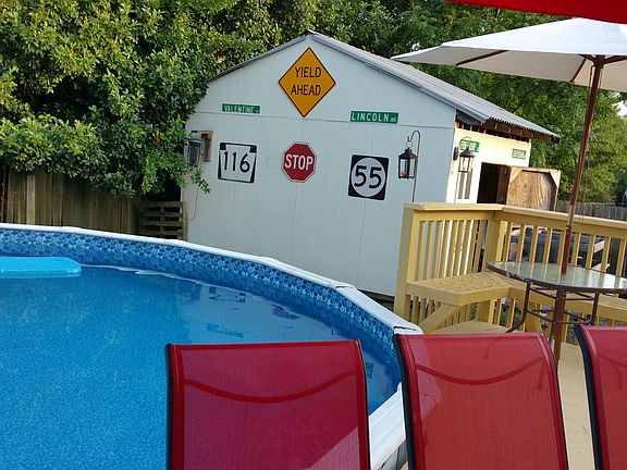 12x16 building with electric