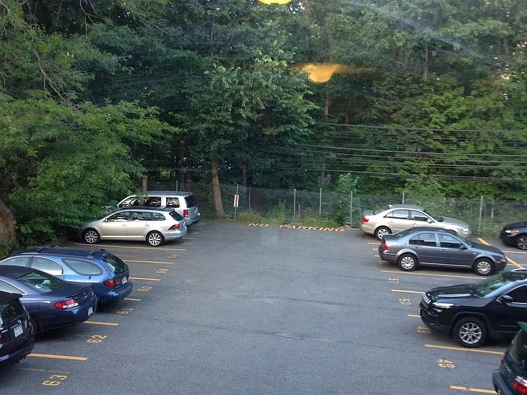 205 Kent St #18 — Photo 22